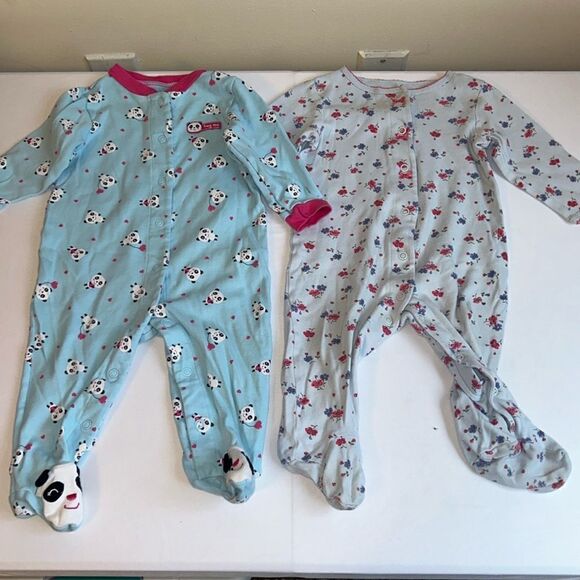 👕9m carters two pack footed pajamas flowers and pandas - Picture 1 of 4